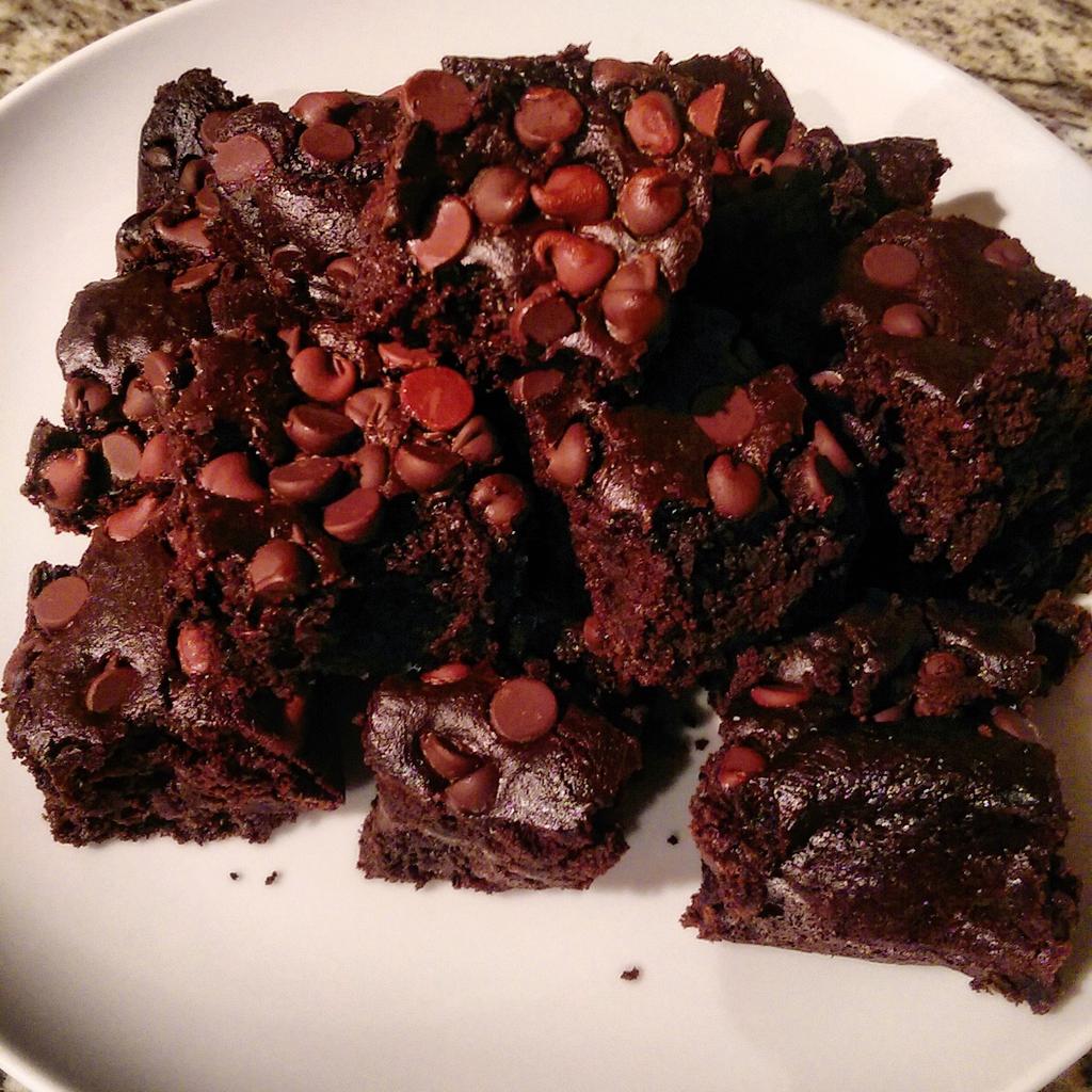 7BARRASOS's tweet image. Stunning Moist Flour-less Chocolate Brownies #Nationalchocolateday