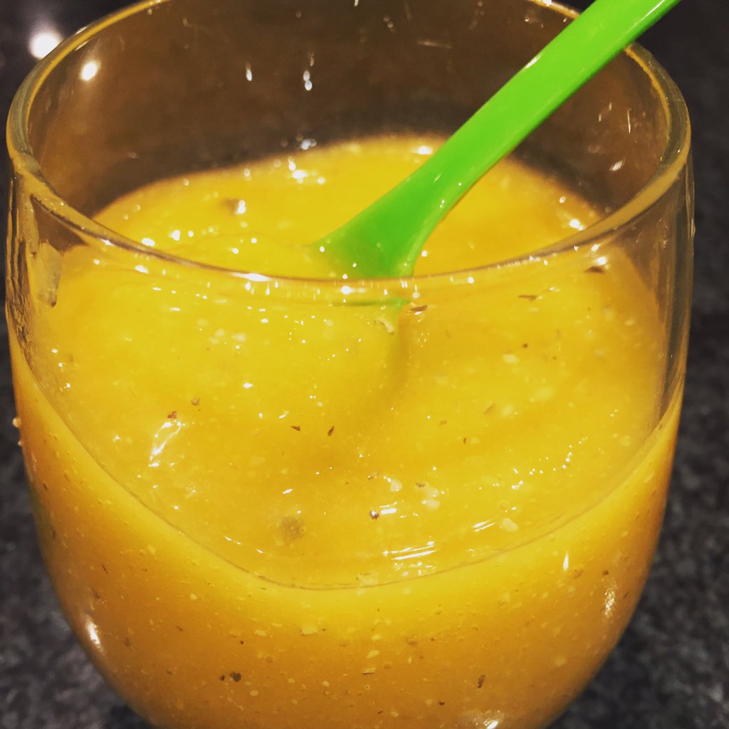 FitChick_C's tweet photo. #smootie time #MangoMess 😋 https://t.co/OvqbCAkNRo