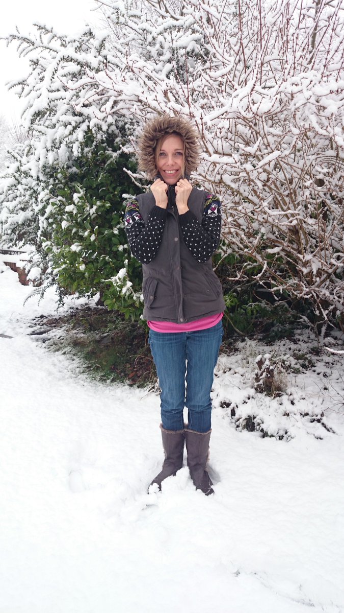 alohavic70's tweet photo. @FatFace #DESIGNEDFOREVERYDAY (especially cold, snowy ones!) https://t.co/9QcEZ5f4X8