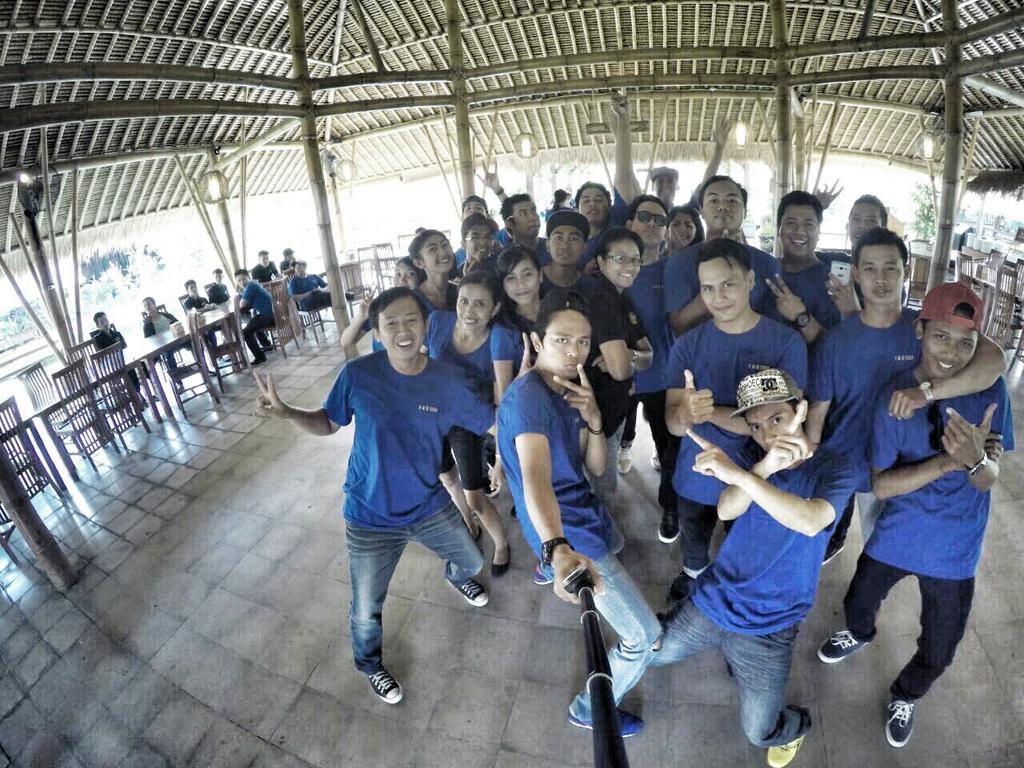 Great meet with the good good dog,  #gooddog #goodteam #goodfood #gooddrink #goodplace #goodmelodic, 🍻