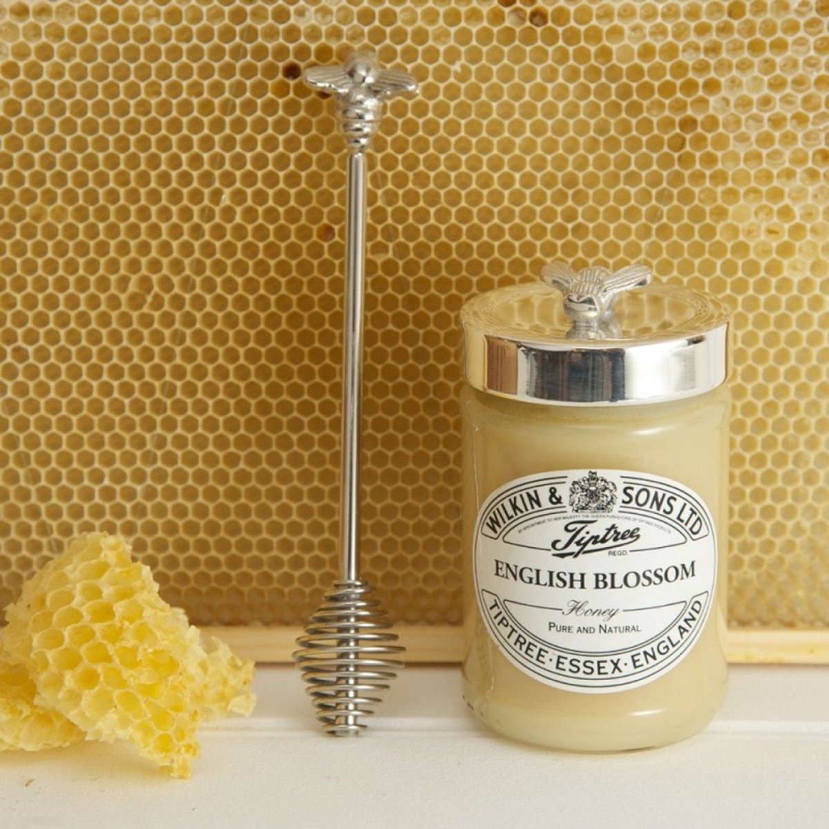 How cute is this #Honey #Bee Drizzler from <a href="/HandpickedC/">HandpickedCollection</a> ? Perfect for #NationalHoneyWeek. Check out our <a href="/Ogilvys/">Ogilvys Honey</a> too