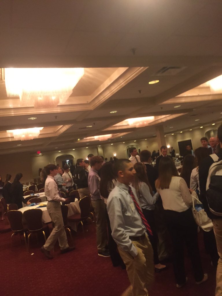 deca_ri's tweet photo. And that's a wrap!! #FallConference2015 #RIDECA #beDECAEpic https://t.co/EVSNCBFvC9