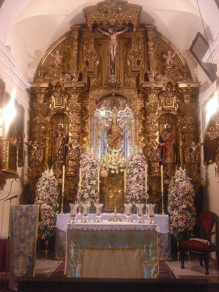 Todos los sábados en nuestra Capilla, rezo del Santo Rosario a las 8:30 de la mañana y Misa a las 9.