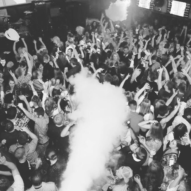 pourhousempls's tweet photo. CHEERS TO THIRSTY THURSDAY. Let's get cray this weekend. #phshitshow #mpls https://t.co/0Jhv4G7jSs