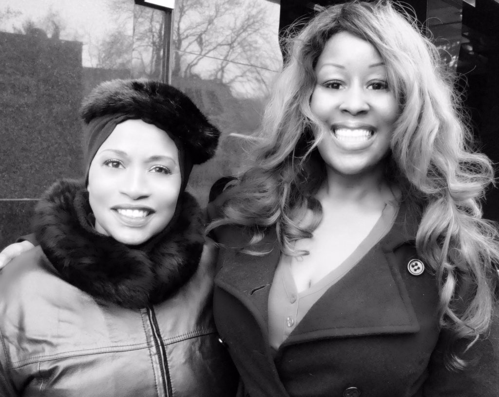 HelenHairSecret's tweet image. Great day n #NewYorkCity meeting @JeniferLewis! Catch her on @black_ishABC! #celebrityhairstylist #customwigmaker