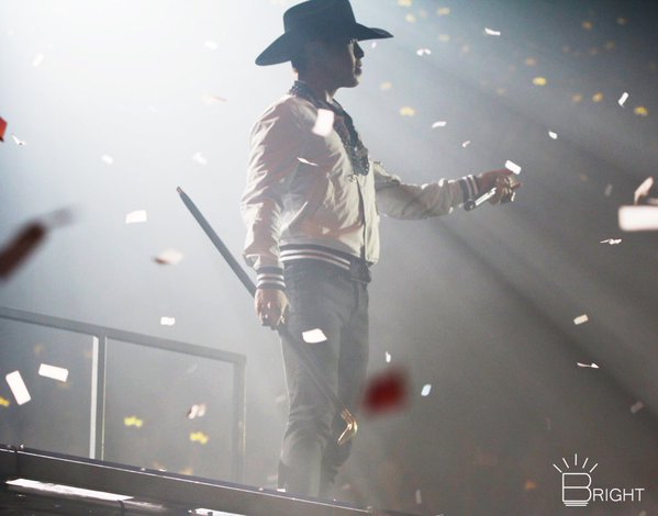 _IBTOP's tweet photo. [HQ UPDATE] MADE in Macao 151025 
© @/b_right0819 
#탑의멍청이들 #탑 #빅뱅 #TOP https://t.co/llezga65zI
