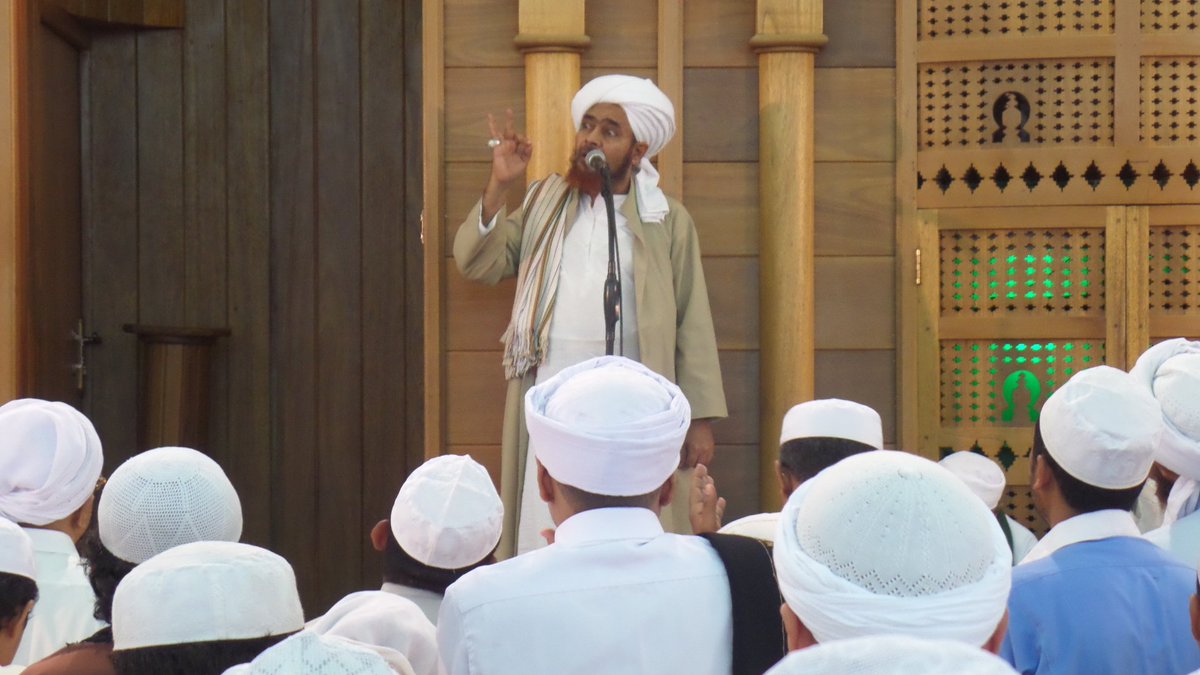 habibomar's tweet photo. محاضرة الليلة بدار المصطفى:
حقائق الفوارق بين الإيمان والكفر ونتائجها فكراً وسلوكاً ومصيرا
https://t.co/aPYkT7FmQQ https://t.co/QS91s2d5hO