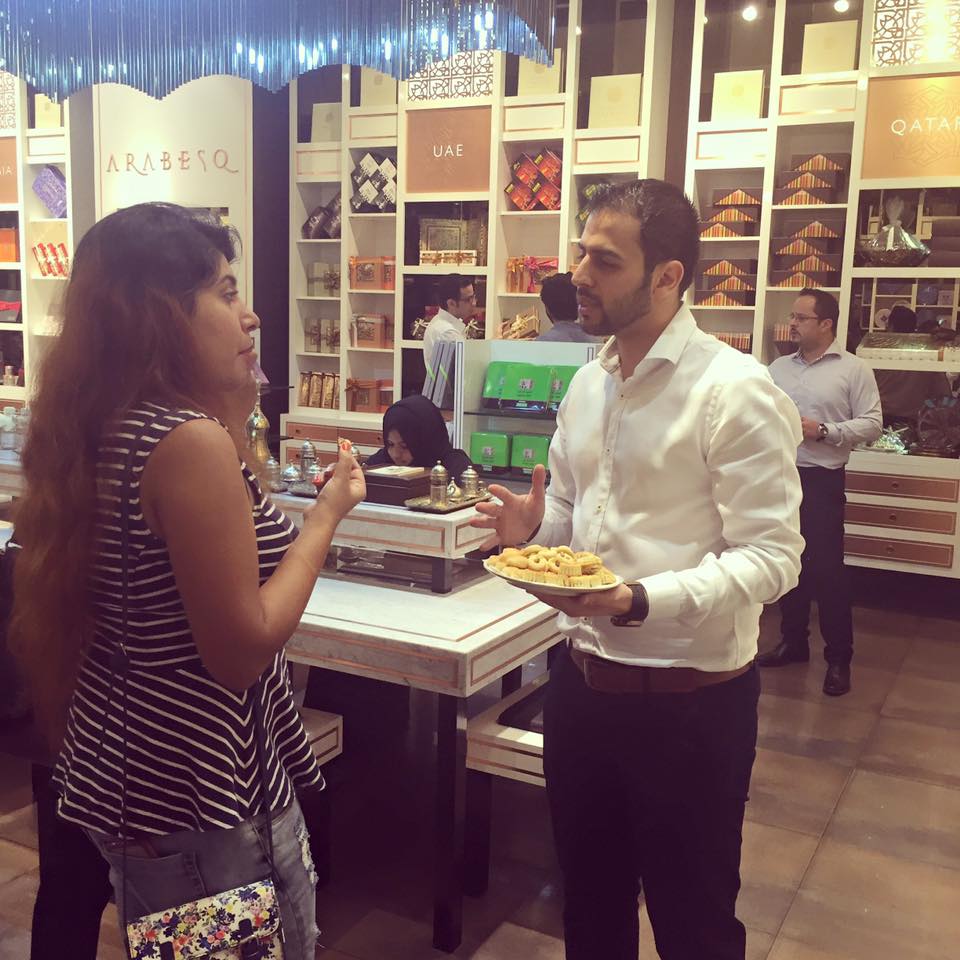 Arabesqsweets's tweet photo. Our lovely guests enjoying #TheArabesqExperience this afternoon at #Arabesq @AbuDhabiMallUAE #AbuDhabi #Dubai #UAE https://t.co/sk90fGGLxZ