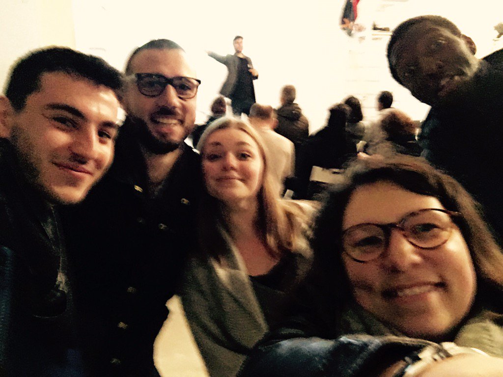 Ce soir chez <a href="/simplonco/">ok</a> : réunion d'info animé par <a href="/ErwanKEZZAR/">Erwan KEZZAR</a> av Marie-Valentine, Norbert, <a href="/_notbu7ch/">Rodolphe D.</a> &amp; <a href="/FabOger/">Fabien Oger</a>