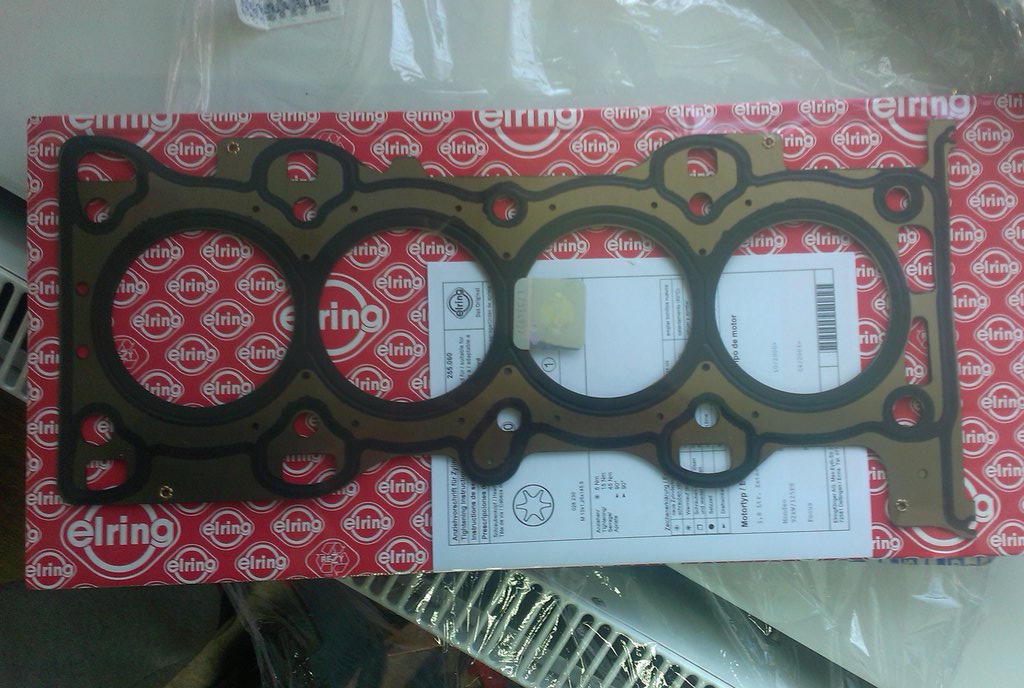OfficeProford's tweet photo. Прокладка ГБЦ Ford Focus C-max с 2003 по 2007 год выпуска. Двигатель 1.8 бензин. Производитель Erling. https://t.co/qhhV6LWSN4