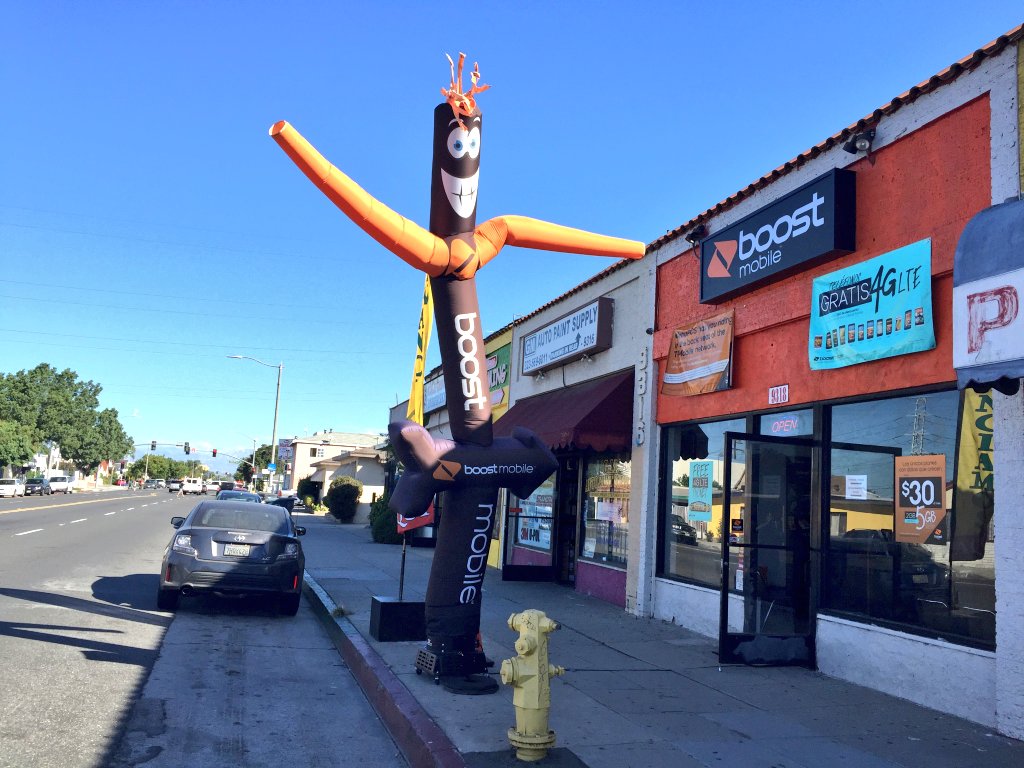 __DBW__'s tweet photo. Good Morning! Dont want to pay someone to spin signs? Invest in one of these guys like #DigitalCellular @cyn_ace https://t.co/myFH70Eohg
