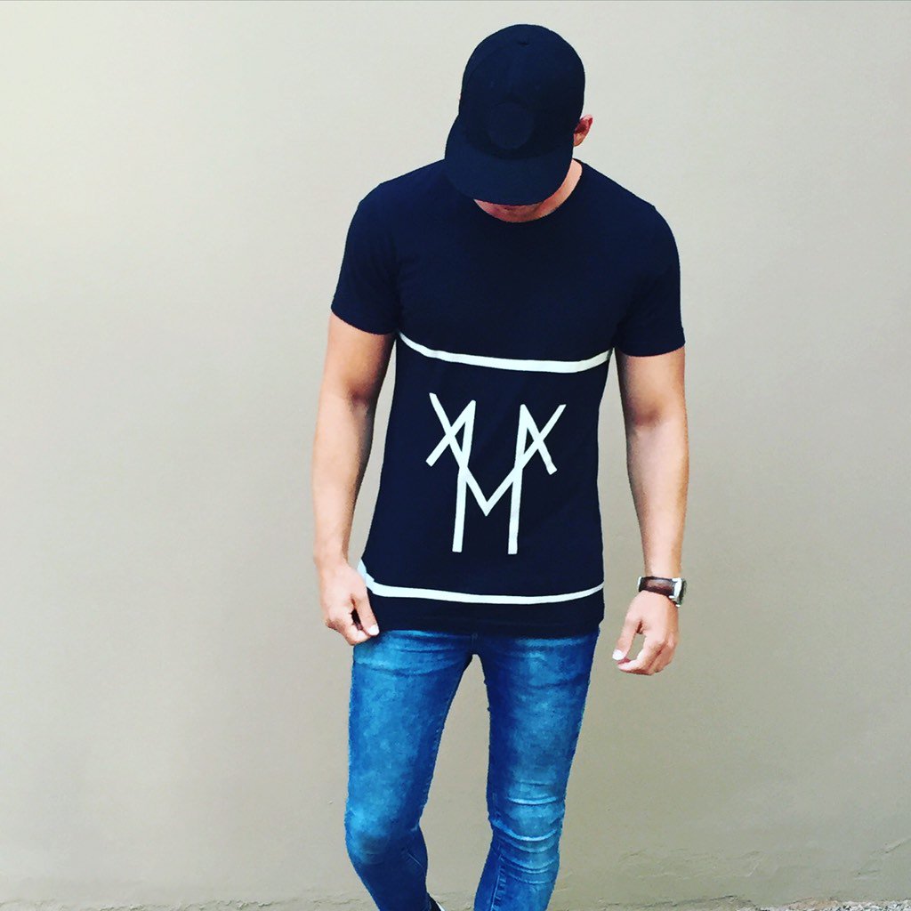 AvariceCoe's tweet photo. //////\V/\RICE-COE 

#fashion #mensfashion #style https://t.co/Si1zdJlwaV