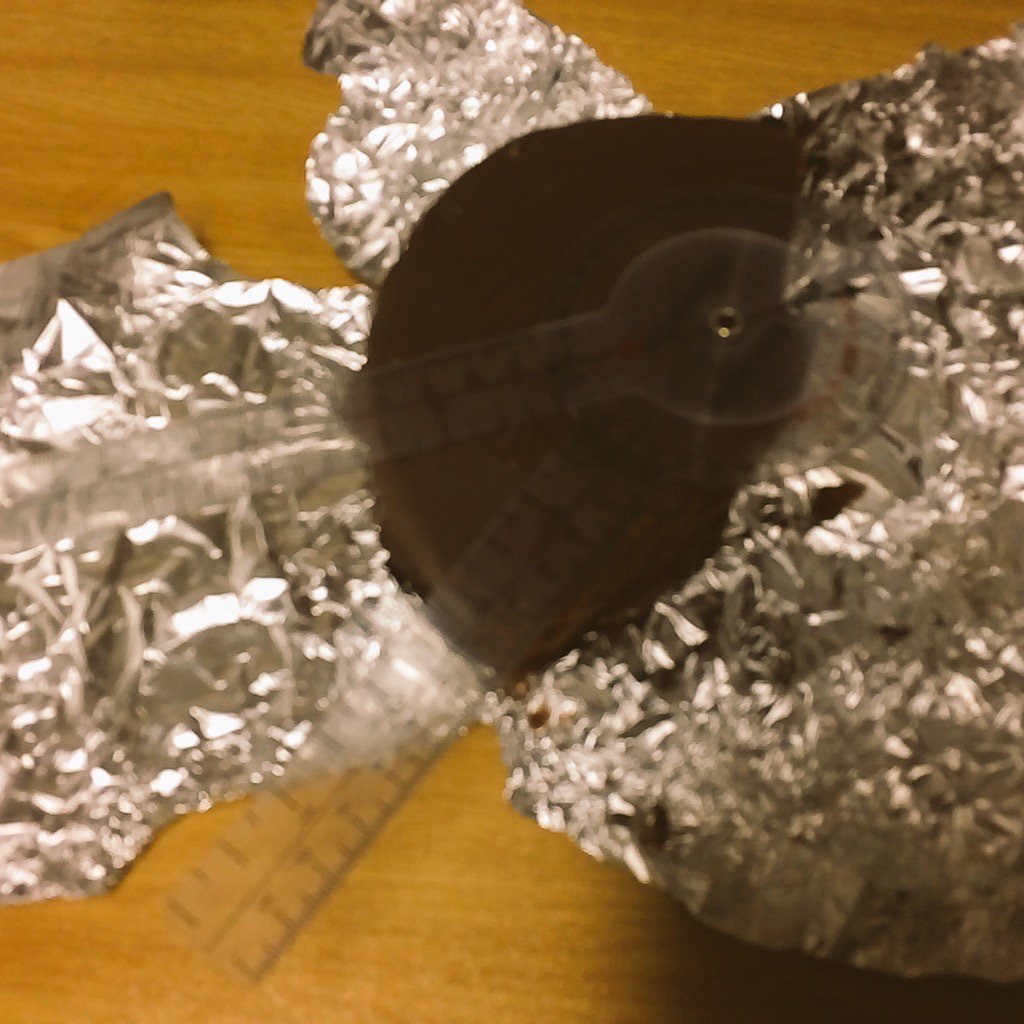 AdamMeakins's tweet photo. Just found the best use for a goniometer #Cake 😁😛😍 https://t.co/Te4tznFenq