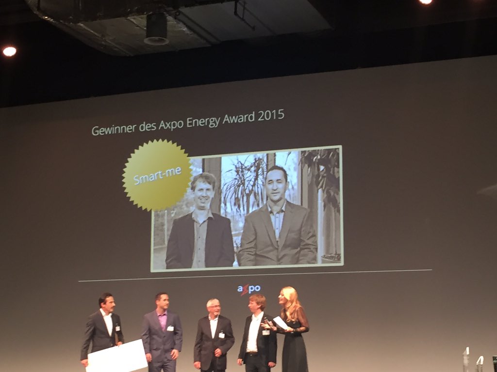 StartupsAwards's tweet photo. Und der #Axpo EnergyAward geht an....and the award goes to @Smart-me #SSA2015 https://t.co/HdSRNb1rO9