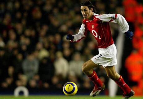 Happy birthday to the arsenal legend, Robert Pires!   