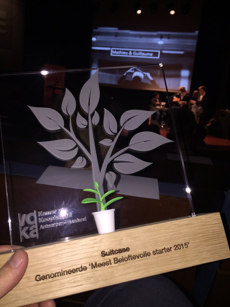 suitcase_be's tweet photo. Net niet! Top 3 @VOKA Beloftevolle Starter, congrats to the winner #BrokeBrikes #suitcase_be https://t.co/sV3dL0mBBZ