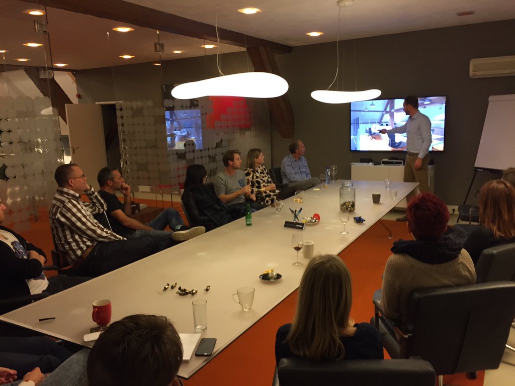 Upload thursday intern! Inspiratie, kennis en visie delen over The future of advertising. Our future!