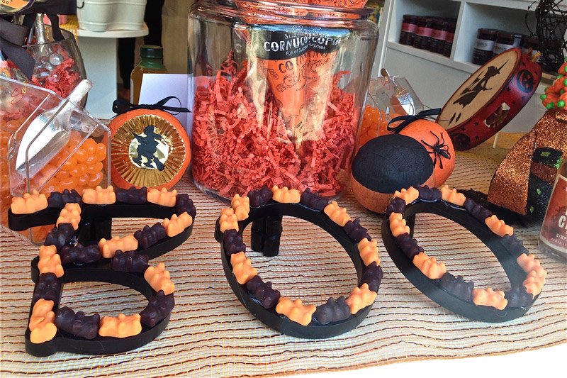 Celebrate #Halloween by stopping by <a href="/SweeetsNY/">Sweeets</a> for candy! bit.ly/1PT6Brx