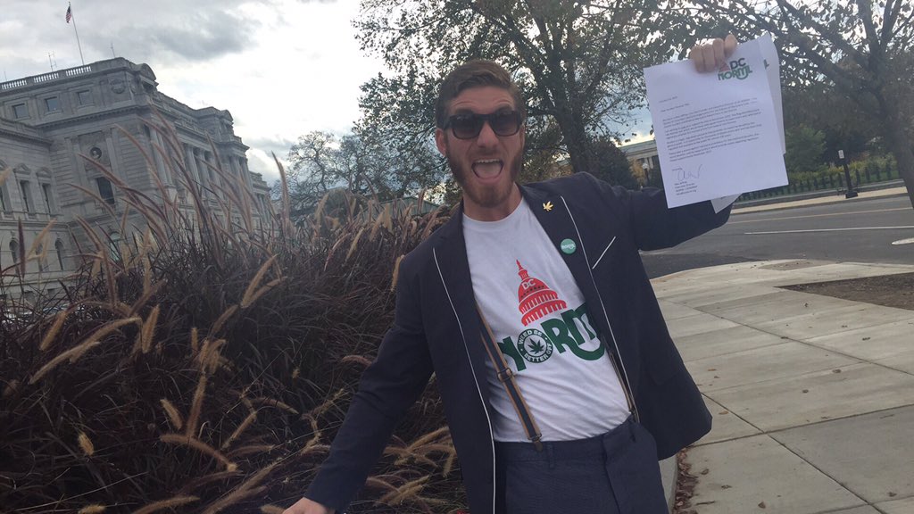 DistrictNORML's tweet photo. @DCNORML Hand-delivering our letters to Congress! #ActNORML and get your letters in! #NORML #DCNORML #LegalizeIt https://t.co/rsz40pDkUQ