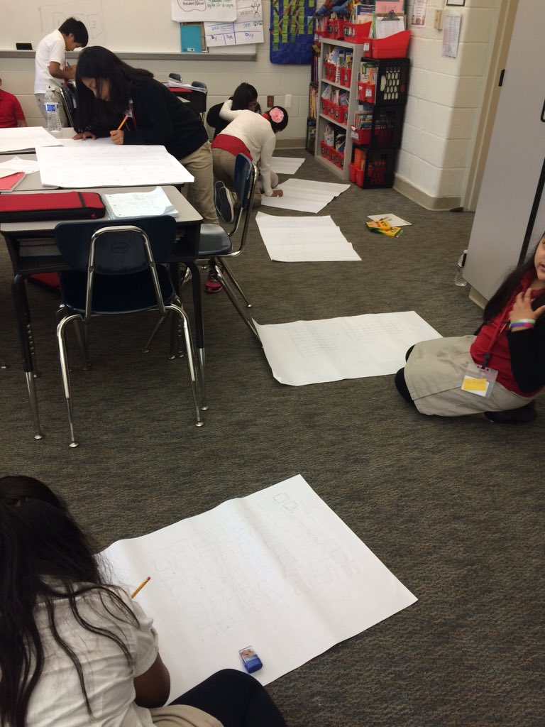MrsCarlaDecker's tweet photo. #hoorayarray 4th gr math breaking it down #building on prior knowledge @pamela_brett TY!! https://t.co/aBbYbfIURF
