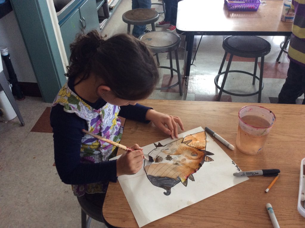 iaaartstudio's tweet photo. drawings from observation: 2nd grade sea shells in progress! #iaavt #bsdpd https://t.co/ob4dtJgs4p