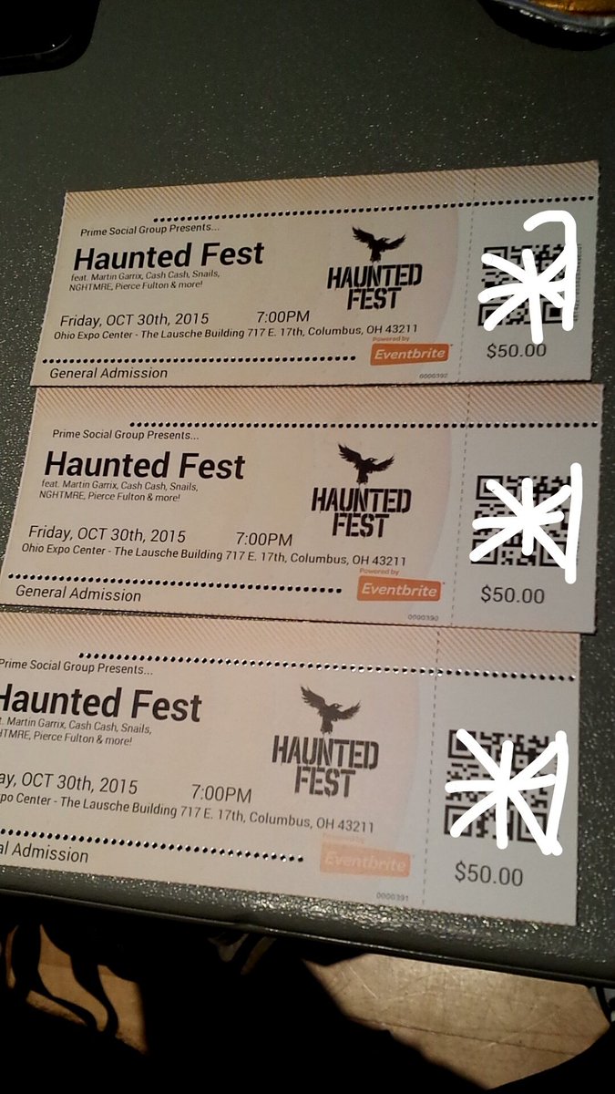 Dusty_Dillon's tweet photo. @LeahRMeadows &amp; @ken_fro_jones I hope y'all are ready for the time of your life tomorrow night at @HauntedFest https://t.co/9w8Qx46e67