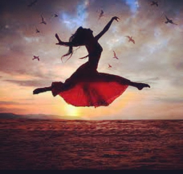 Happy Australian birthday sister! Fly! Love you to the moon & back & beyond. Xoxo  
