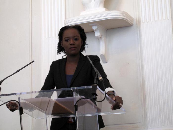 le_Parisien tweet picture