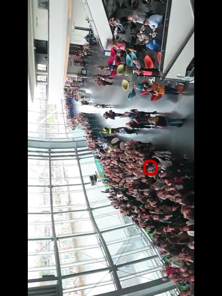 cthsongwriting's tweet photo. @Joe_Sugg i found myself in your username evie gateshead vlog!π #UsernameEvieGateshead https://t.co/qHMMYCNyWL