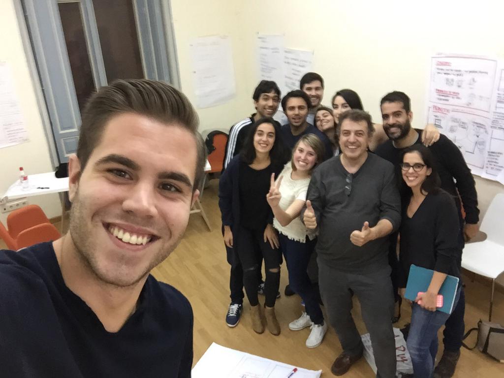 GENTZY's tweet photo. Cierre de foto!! Mañana seguimos con @DgaiteroG generando mas conocimiento 😊 @jfreire #teamlabs @visualminds_mad https://t.co/i7fS9p7kwr