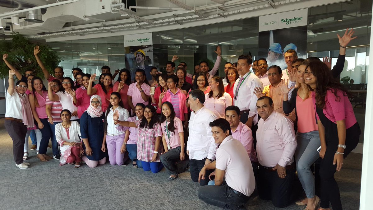 marrchy's tweet photo. Support @ThePinkCaravan! @SchneiderEME #LifeIsOn #Dubai https://t.co/7DN64n74Bo
