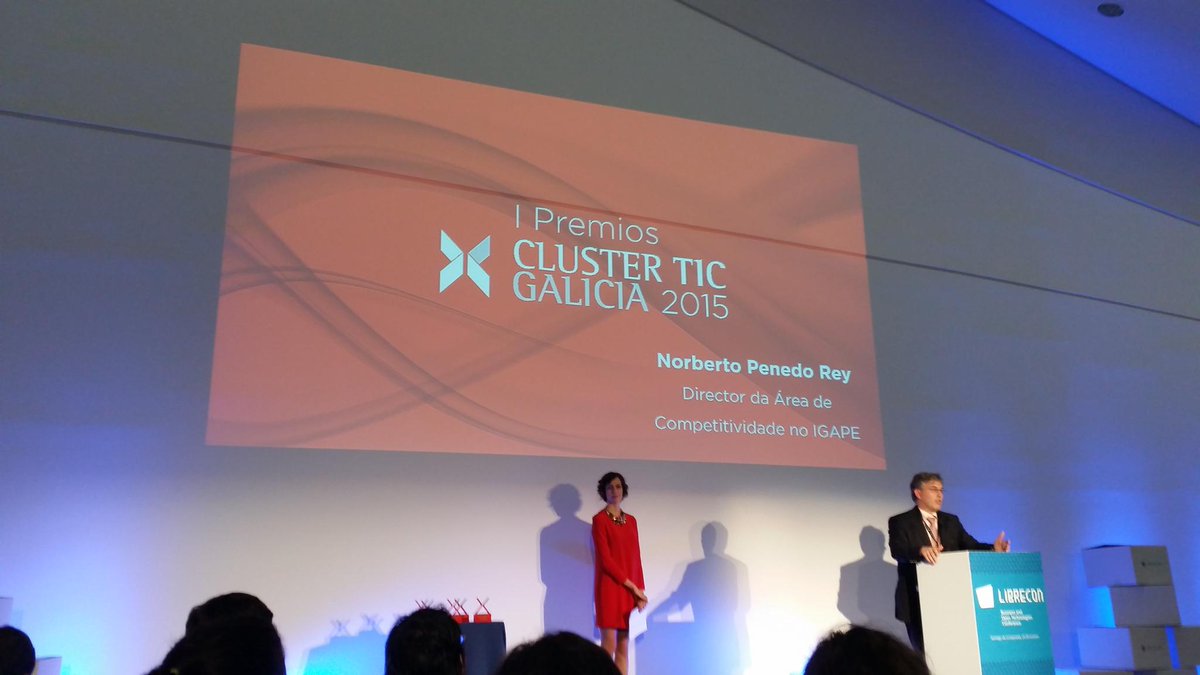 sistemius's tweet image. Entrega dos I premios do CLÚSTER TIC  Galicia 2015 @clusterticgal @librecon #librecon2015