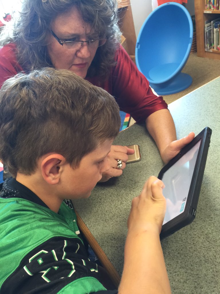 AzleEdTech's tweet photo. @silvercreekazle kiddos sharing their @hopscotch creations with @azleisd admins #coding #amazing https://t.co/ZkgYvoIdFg