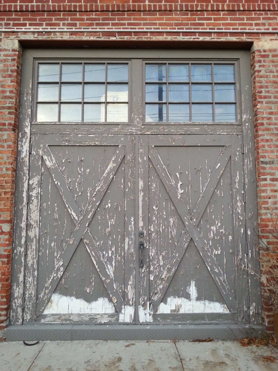 travel_thoughts's tweet photo. #thedoorsofBrooklyn from #RedHook even if it is past the date... :) @Brownstoner https://t.co/1XEDZS9GPV