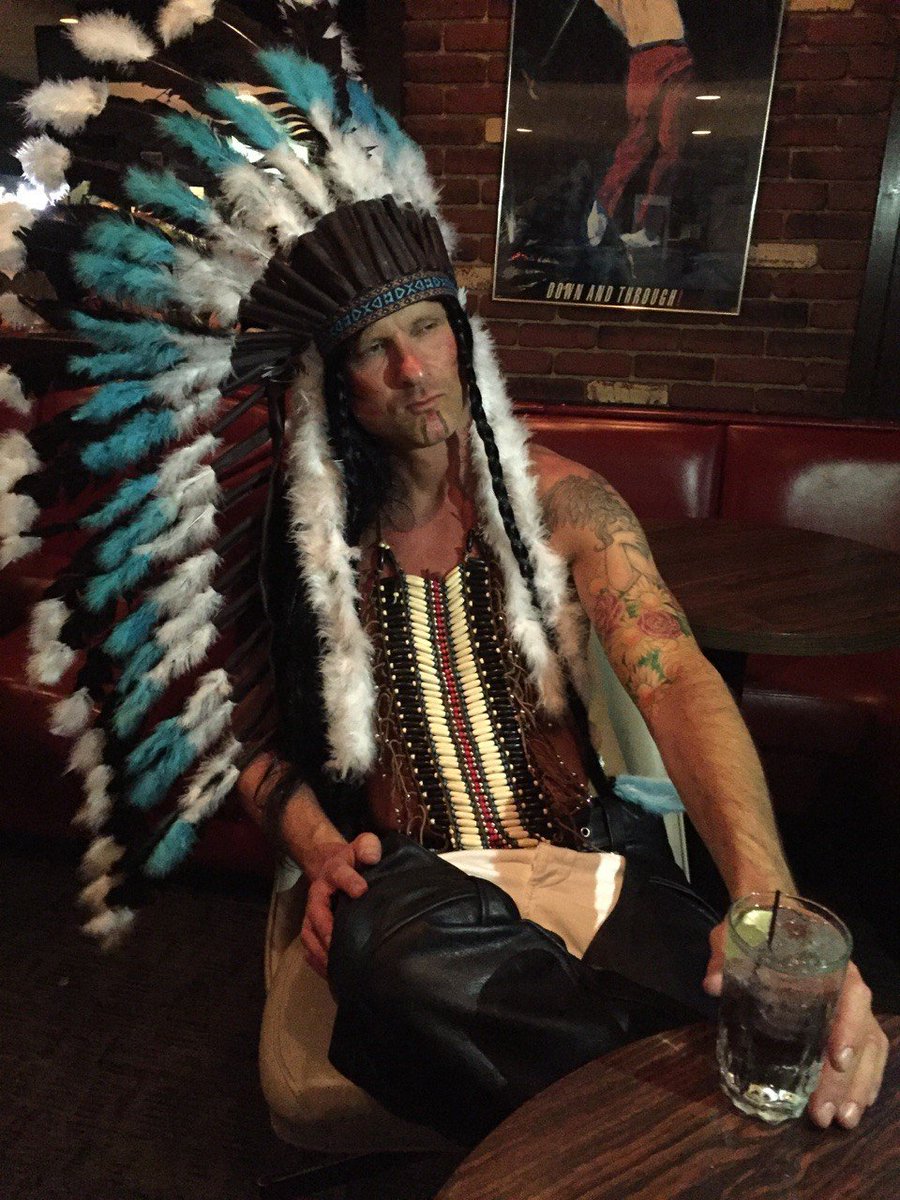 MonsterMell's tweet photo. @richdaleapts here is another pic of Tim! #RichdaleInDisguise https://t.co/1KlEWwfakj