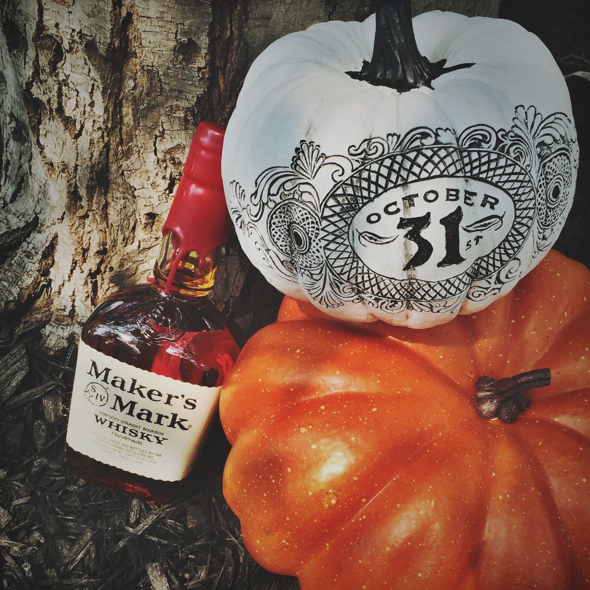 MakersMark's tweet photo. Two days to go, who’s ready for #Halloween? #FallForMakers https://t.co/RDfc78wh91