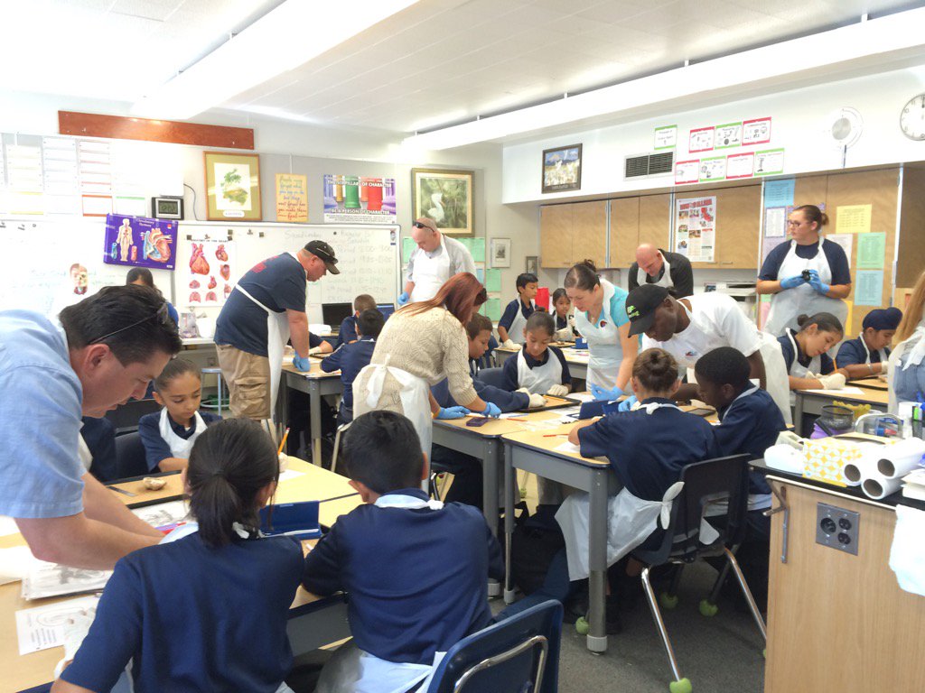patshamansky's tweet photo. PSA 5th grade cadets and parents enjoying sheep heart dissection in Ms. Hull's science class. Way cool! https://t.co/HqbNwOSpGn