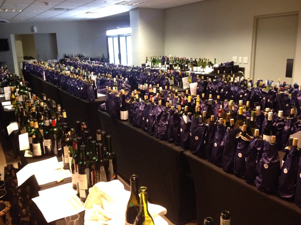 Tasting done! 8 judges, 2 days, 800 wines