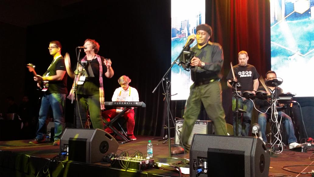 itohiro73's tweet photo. NullPointers on stage!! #JavaOne #j1jp https://t.co/x9dlVsELma