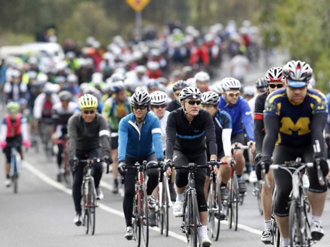 LeaderOnline's tweet photo. The sad war on cyclists on Yarra Blvd has claimed an 82yo rider #StopTheTacks https://t.co/Yd7awdWlyJ https://t.co/f15j9zMe0X