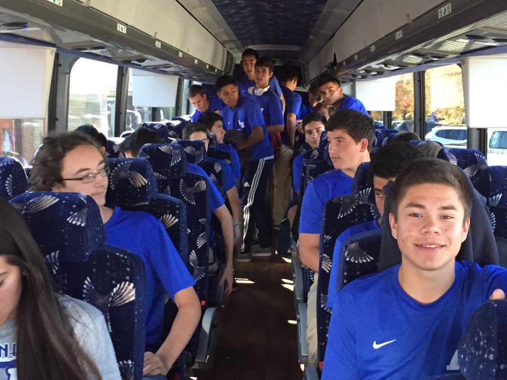 cobden_high's tweet photo. And they're off.... Good luck boys. Bring home the trophy! https://t.co/C1Qg3GSqt1