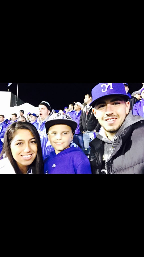 murillo078's tweet image. Glad our little cousin Blake William enjoyed game 2 of the WS with us. #takethecrown #2zip #Williamrunsinthefamily