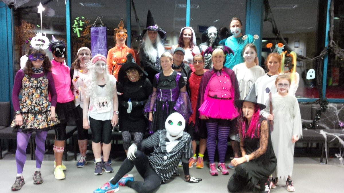 OldhamRoytonHAC's tweet photo. Beware!! Ghouls on the run in #Chadderton tonight π² #ORGeeks π»ππ https://t.co/2r26DxIaoE
