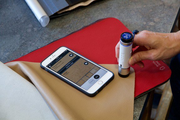 INCubatorCHA's tweet photo. Congrats @VariableInc on launching your new app #ColorElements at #NeoCon15 https://t.co/WFzrXNIbcL #INCubatorClient https://t.co/UpkwWplis7