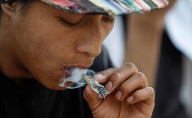 Univ_Justicia's tweet photo. #EnPortada Necesario, un análisis profundo: expertos sobre uso de #marihuana https://t.co/YfpPhArbsb https://t.co/vYBmmdZspV