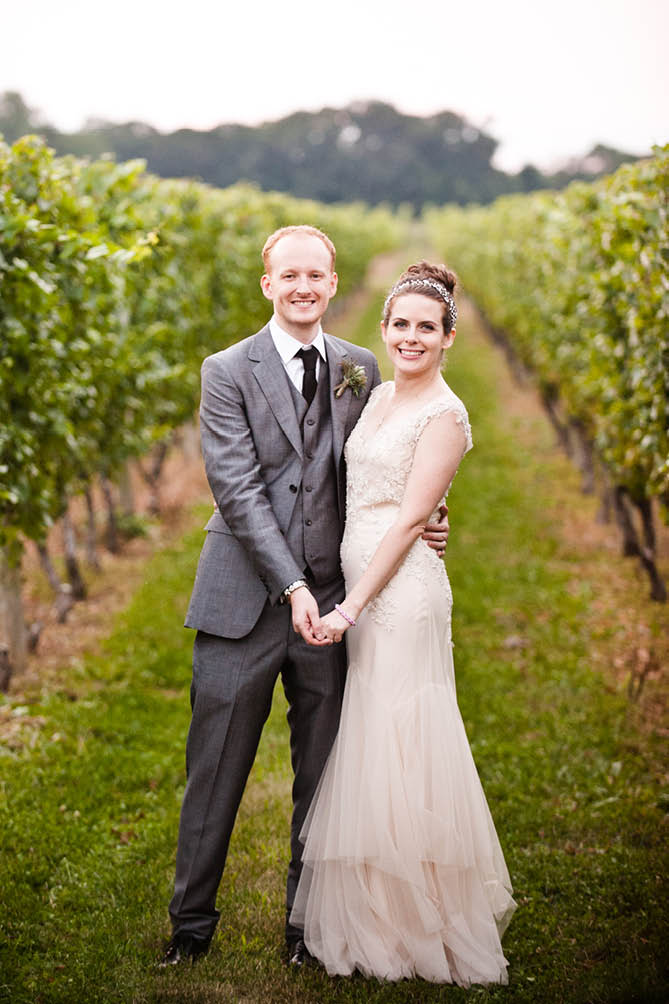Lauren &amp; Brian’s vineyard #wedding beamed with #vintage, rustic whimsy, w/ <a href="/wstudiosnewyork/">W Studios NY</a>: bit.ly/WellWedHAMP_La…