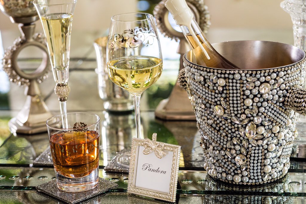VanderpumpBH's tweet photo. We're so excited to be featured on @StarShopApp for their "In Good Spirits" event today! https://t.co/I1RwGHuuMl https://t.co/TgLhqAaqAh