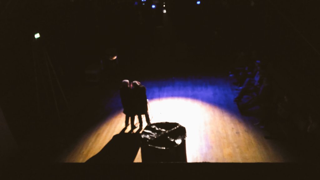 CavanTownArts15's tweet photo. NEWS FLASH - Opening night of The Thin Veil is a FULL HOUSE! Make sure to get your tickets early tomorrow. https://t.co/df7ixdxsvA