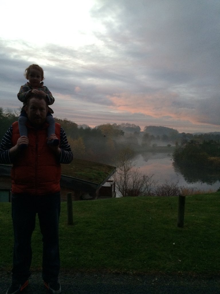 <a href="/BromptonLakes/">Brompton Lakes</a> #misty #dogwalks #relaxed #Percy #DogFriendly