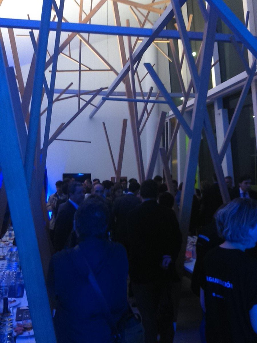 gnieto's tweet image. Haciendo un poquito de &apos;networking&apos; en #librecon2015. Mañana será el día de #Bluemix.